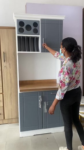 Organizing Kitchen Cabinets for Efficient Storage