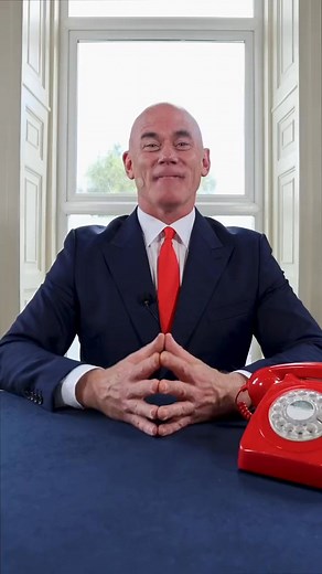 FIVE TIPS TO HELP YOU PASS A VIRTUAL JOB INTERVIEW! #interviewquestions #interviewtips #interviewskills #jobinterviewquestions #careertok #careervidz #richardmcmunn #97 | Career Vidz