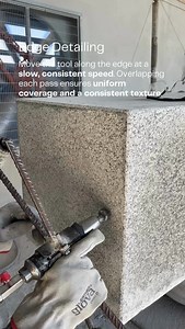 Using a pneumatic hammer with a small bushhammer bit for fine edge detailing involves proper setup, controlled operation with light pressure, and ensuring consistent movement to achieve a uniform finish 👌 | Moldugranitos
