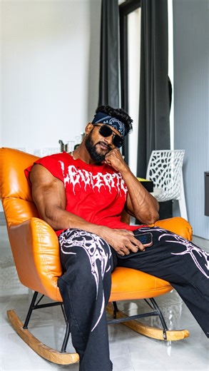 Rohan Thakur on Instagram: "Body banvnyasobat aplya skin chi pan care kara 🫡 Comment kra “BEST” link sathi !"