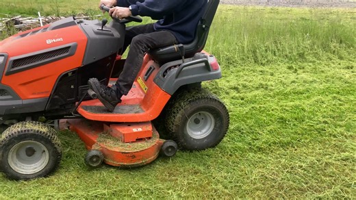 John Kavli Beast Blades mowing with the Husky tall wet grass in the rain | Lawn Mower Blades
