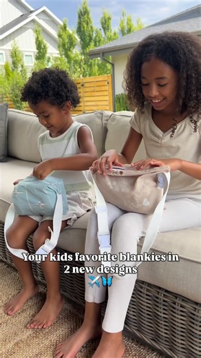 1.7K views · 13 reactions | Your kids favorite blankets are now in two new colors! 曆✈️ If you are needing the perfect gift for your kids this holiday season, this is just what you need! To make it even better, our entire website is 20% off with code SNUGGLEUP . . . . #beddys #zipperbedding #zipyourbed #masterbedroom #kidsbedding #bedding #gifts #homedesign #explore #viral #lifehack #blanket #gifting | Nod and Winks | Facebook