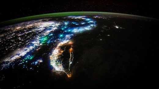 国际空间站延时拍摄 印度尼西亚-中国台湾 -日本 26日8月2025年