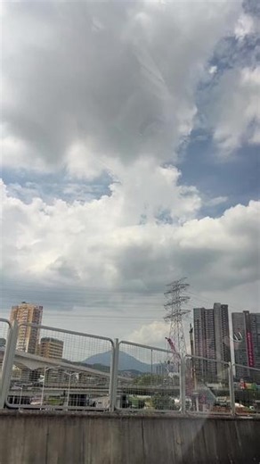 凤凰山公园爬山🧗‍♀️、大自然的绿化、山清水秀…