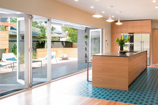Series 9550 Bi-Fold Door | Western Window Systems