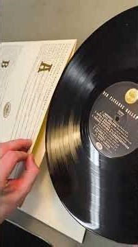 What do i look for when grading EX+ vinyl records? #shorts