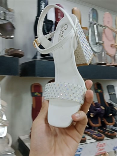 Shop the Latest Shoe Trends in Pakistan
