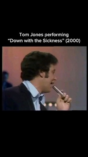 Tom Jones y 'Down With The Sickness' | Crooked Magazine