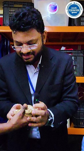 Ginger Export Business India is one of the top producers of Ginger in the world along with China. New exporters can export ginger by sea and air also. Understand what is Ginger rate in Dubai market Learn how to export vegetables. Check link in bio... Thank you Import Export Federation #ginger #vegetableexport #indianexportimport #importexport#dubaiimportexport | Import Export Federation India