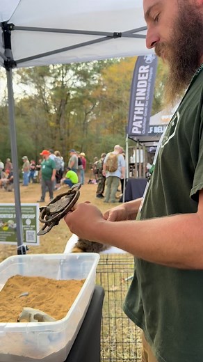 603K views · 23 reactions | Trapping classes and demos today at @georgiabushcraft. Traps are simple handcuffs meant to hold not harm. Watch as @kylecsanborn demos with his own hand! #trapping #trappingeducation #selfsufficientliving #georgiabushcraft #fluentfrontierllc #trapper #education | Brittany Sanborn | Facebook