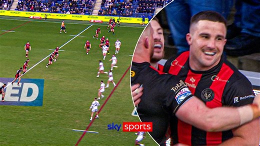 Leeds Rhinos vs Warrington Wolves: Josh Smith scores after sensational Ewan Irwin 40/20 kick!