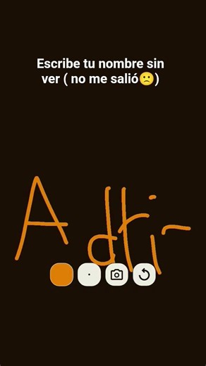 escribe tu nombre sin ver