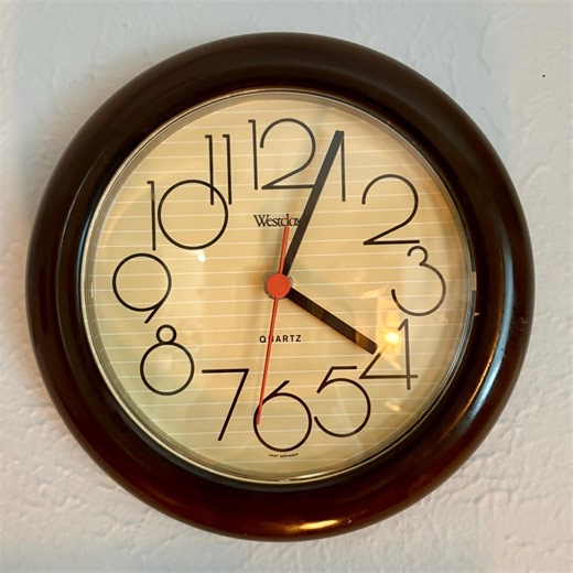 Vintage Westclox Quartz Wall Clock - Etsy