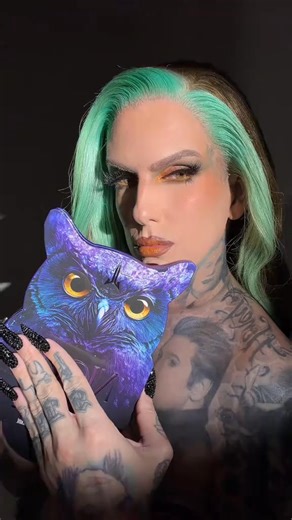 31K views · 1.2K reactions | Our NIGHT OWL Collection is OFFICIALLY here! 黎 Get ready to make your late-night glam dreams come t | jeffree | Facebook