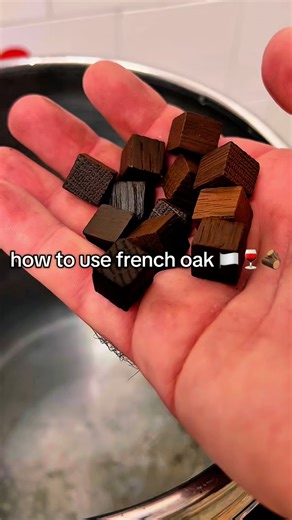 👀👇🍷 Aging wine or mead in French oak barrels brings out amazing aromas and flavors — think baker’s spice, vanilla, toffee, caramel… that cinnamon/clove vibe is what makes French oak unique. Don’t have a barrel? 👉 Use oak cubes — usually ¼–1 oz per gallon, depending on taste. ⚖️ Barrels vs. cubes: • Barrels allow gentle oxidation through the wood, adding complexity. • Cubes (in closed containers) have little oxidation, so the flavor is often “less complex.” • Cubes extract tannins faster, sin