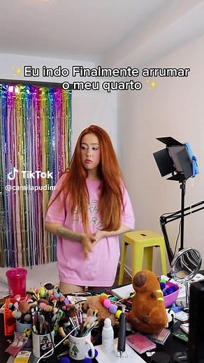 Arrumando Meu Quarto: Memes Engraçados e Humor