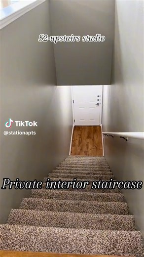 Discover the comfort of our S2 studio floor plan with a virtual tour! 🏡✨ Perfect for modern living, this layout offers convenience and style. Ready to find your new home? Contact us today at 254-252-3058 and let’s explore your options! 📞 #CottonwoodCreek #TexasLiving Join our welcoming community and experience the difference! 🌟 | Station at Cottonwood Creek Apartment Homes