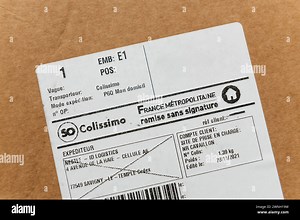 Bremen, Germany Dec 10, 2023: French parcel label indicating Colissimo delivery and signature-free drop-off in Metropolitaine, ensuring convenience and efficient delivery Stock Photo - Alamy