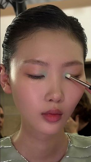 Backstage beauty moments from the Giorgio Armani Privé Spring/Summer 2026 show