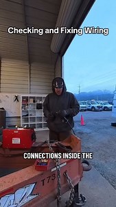 Checking and fixing wiring on a Contrail Equipment Trailer | Allred Trailer Service