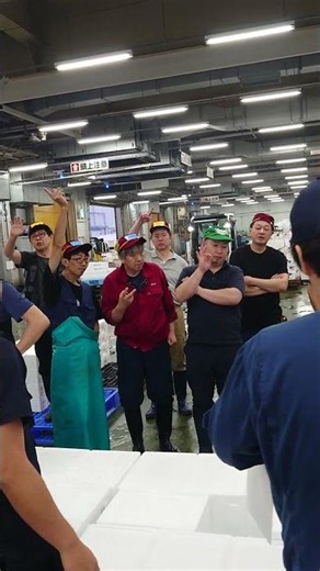 午前4時半、横浜丸魚のセリ物品です。今日は月末、そして明日は市場休なんで入荷が少なかったです、ダルマと千葉船橋からのこはた