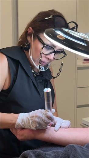 Camouflaging Scars with Permanent Makeup Techniques 🤎