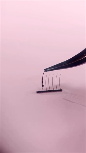 Eyelash Extensions on Instagram: "Nail perfect lash placement every single time ✨ Here’s the pro trick all lash techs need: when placing extensions, slide glue up and down the natural lash root to ensure maximum coverage and a seamless, secure fit. Skip spotty glue application that leads to weak bonds or crooked lashes—this simple step elevates your sets from good to flawless. Our premium lash glue is formulated for smooth, even sliding (no clumping, no stringiness) — perfect for mastering this 