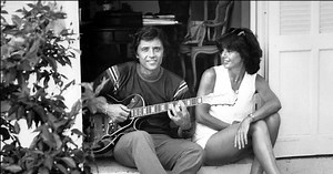 Sacha Distel : les révélations de ses deux fils sur sa fin de vie difficile