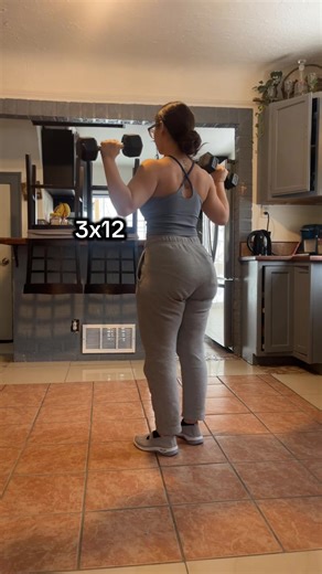 Full Body Workout for a Stronger Back at Home