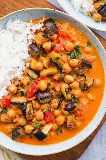 Aubergine and Chickpea Curry