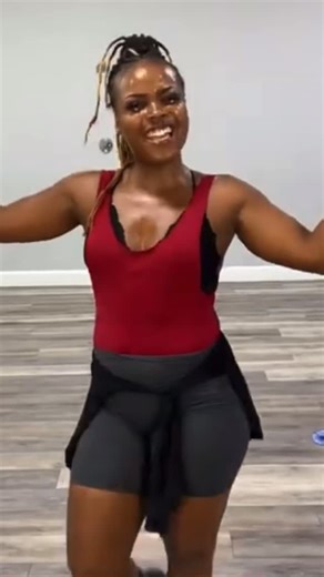 HIPHOP TWERKOUT WELLNESS on Instagram: "Our Twerkout routines are always beginners friendly and sensual. We tap into our feminine energy / keeping it cute and sensual December 17th we at it again"