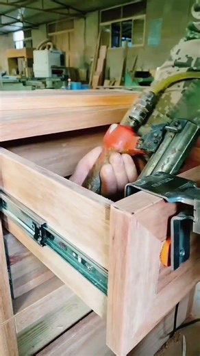 🧰 adjustable clamp makes drawer front alignment fast and perfect #woodworking #diytools #furniture
