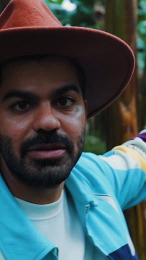 Joe esta en una plantacion de banano en ecuador - este pais es uno de los mayores exportadores del mundo #viajes | La Guia del Viajero