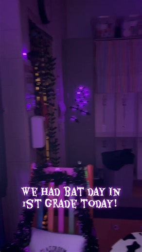 7.4K views · 39 reactions | Today we went a little batty for science! 驪 We explored echolocation, bat habitats, and even made our own fact bats. These 1st graders are officially bat experts! #teachinwithglitter #batday #scienceinfirstgrade #iteachfirst #elementaryteacher #handsonlearning #fallintheclassroom #teacherlife #1stgradelove | teachinwithglitter | Facebook