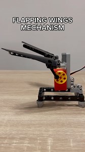 Flapping Wings Mechanism #lego #technic #legotechnic #mechanism #universaljoint #mechanisms #legotechnics #mechanical #diy #legotechnicmoc #engineering #legofan #mechanicalengineering #satisfying #satisfy #satisfyingvideos #asmr #legos #diyprojects #robotics | Bricks Master Builders