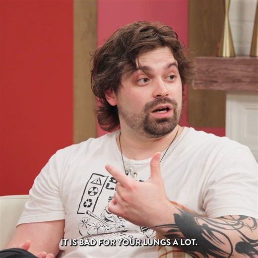 535K views · 12K reactions | "My gf destroyed my tanks of fire ants." | Smosh Games | Facebook