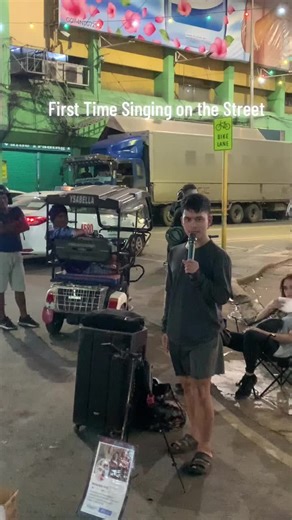 First Time Singing on the Street: A Viral Experience