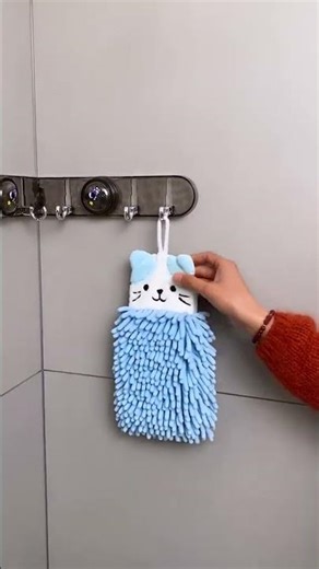 Suction Cup Folding Hook – No Drill, No Damage! 🧲✨