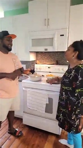 Hot breakfast this morning. Sugar roti, sada roti, fish chocka and Pumpkin on this happy Halloween 🎃 Glad my brother is here to enjoy 😉 https://youtu.be/wAaucXxfb_k?si=isXFyD2hY5kGcBf5 Moses Mark | Sandy Roberts