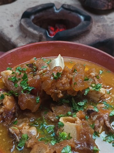 Delicious Cow's Feet Soup Recipe for Home Cooks