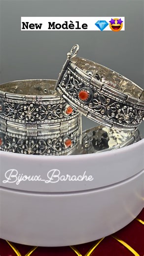 🚨🚨 New Modèle 🚨🚨 Bracelet kabyle En argent 💎👑 👑💎, plus de modèles au magasin 👌💯 🔸 Partagez avec vos amis🔸 ❣ soyez les bienvenus ❣ #bijoux #tendance #jewelry #silver #bejaia #Akbou #mariage #corail #fête #athyenni #bracelet | Bijoux Barache
