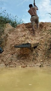 The process of digging gold material | gold mining in liquid locations goldrush #goldmine #goldprospecting #diggingforgold #viral #fyo | Ihsan Gold Hunter