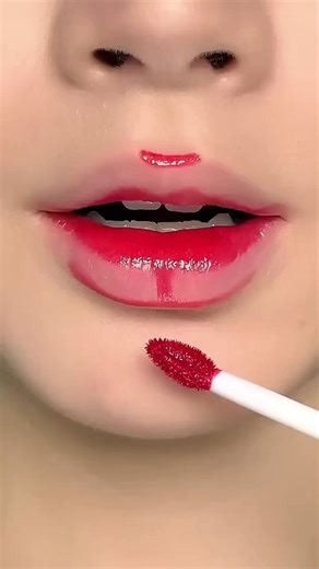 Chinese lipstick tutorial -- credit goes to pinkflash.ph on ig