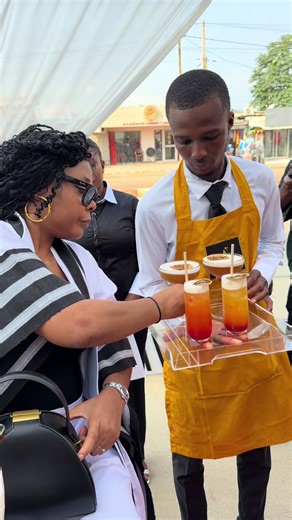 On a compris Mme Adiko 🤣😂😂 #pourtoii #cotedivoire🇨🇮 #vue #cocktails #corporateevents