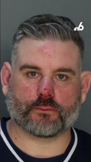 Video shows on-duty Miami-Dade detective losing balance after DUI arrest