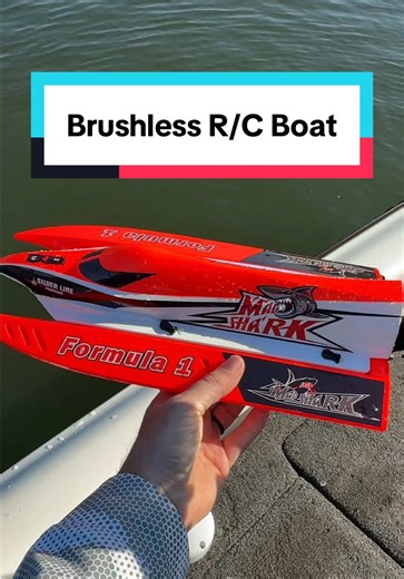 Mad Shark R/C Boat: Fast, Water-Cooled Racing Fun