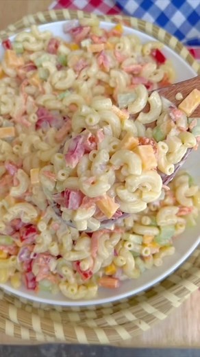 Classic Old Fashioned Macaroni Salad Recipe