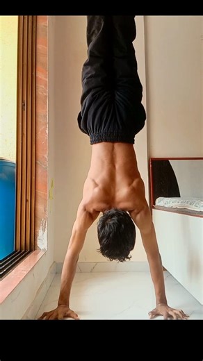 handstand tutorial for beginner 💪#calisthenics #feetness #shorts