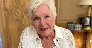 Line Renaud, 95 ans, "C'est fini"