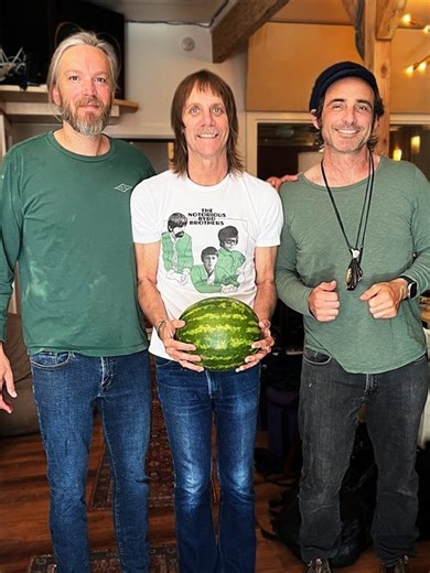 Beachwood Sparks Share Melodic New Single “Falling Forever” -